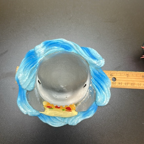 Fish Tank Ornaments Shark Eating Pizza and Sign/Shrubs Beware Shark No Swimming - Picture 6 of 11